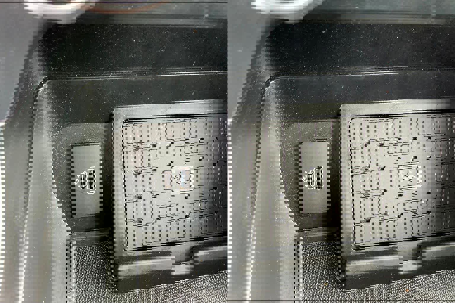 Certified 2025 Ford F150 XLT w/ Equipment Group 302A MID image 31