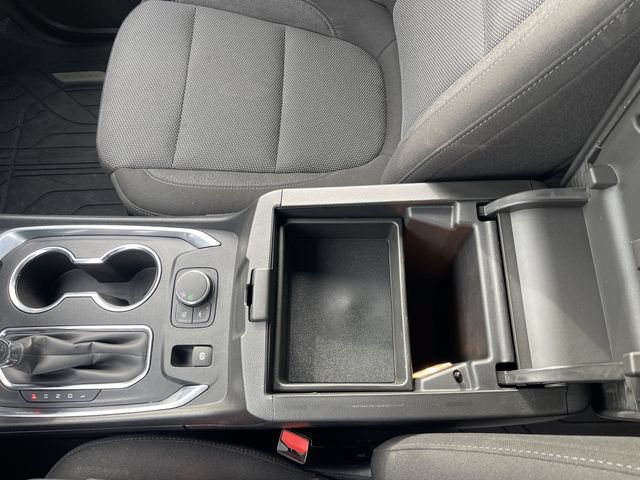 Used 2023 Chevrolet Traverse LT FWD image 44