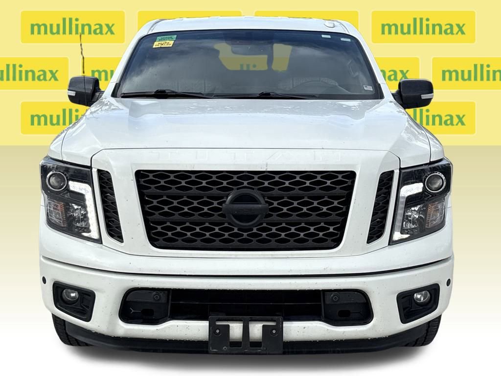 Used 2018 Nissan Titan SV w/ SV Convenience Package image 6