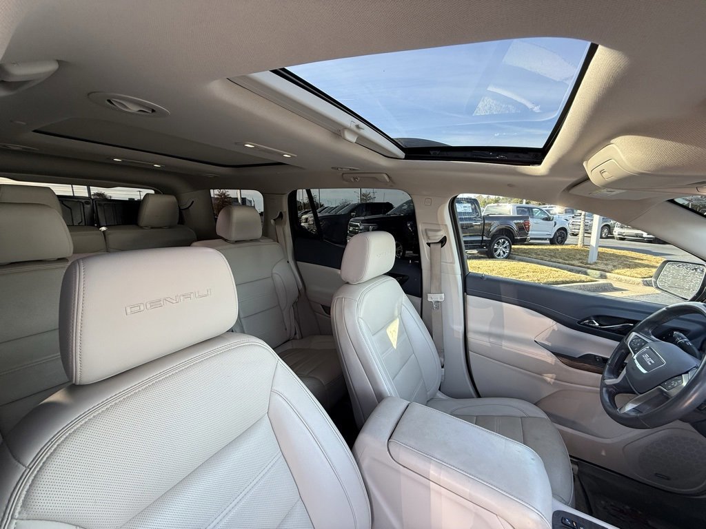 Used 2021 GMC Acadia Denali w/ Denali Technology Package image 33