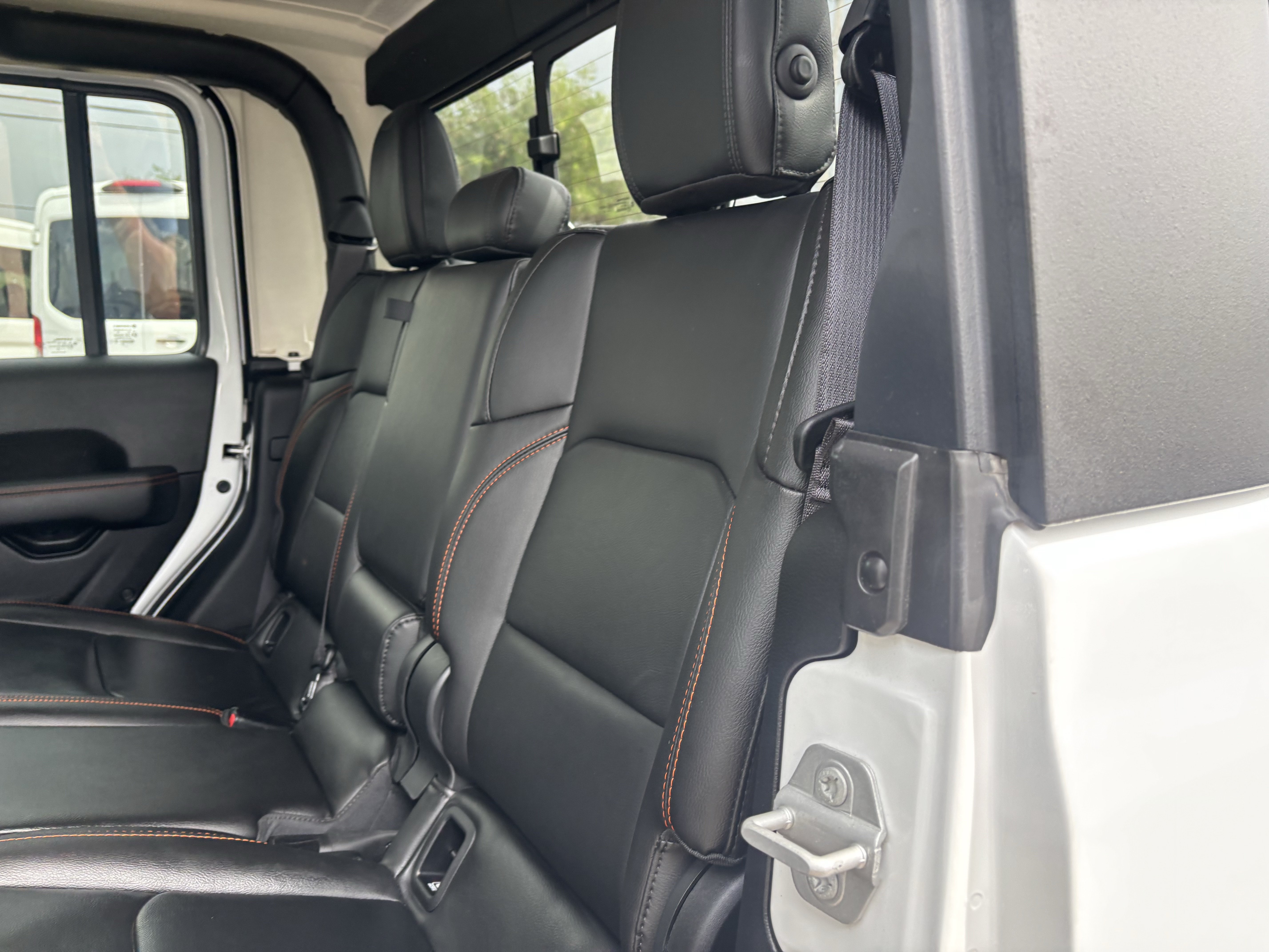 Used 2023 Jeep Gladiator Mojave w/ LED Lighting Group AWD/4WD image 16