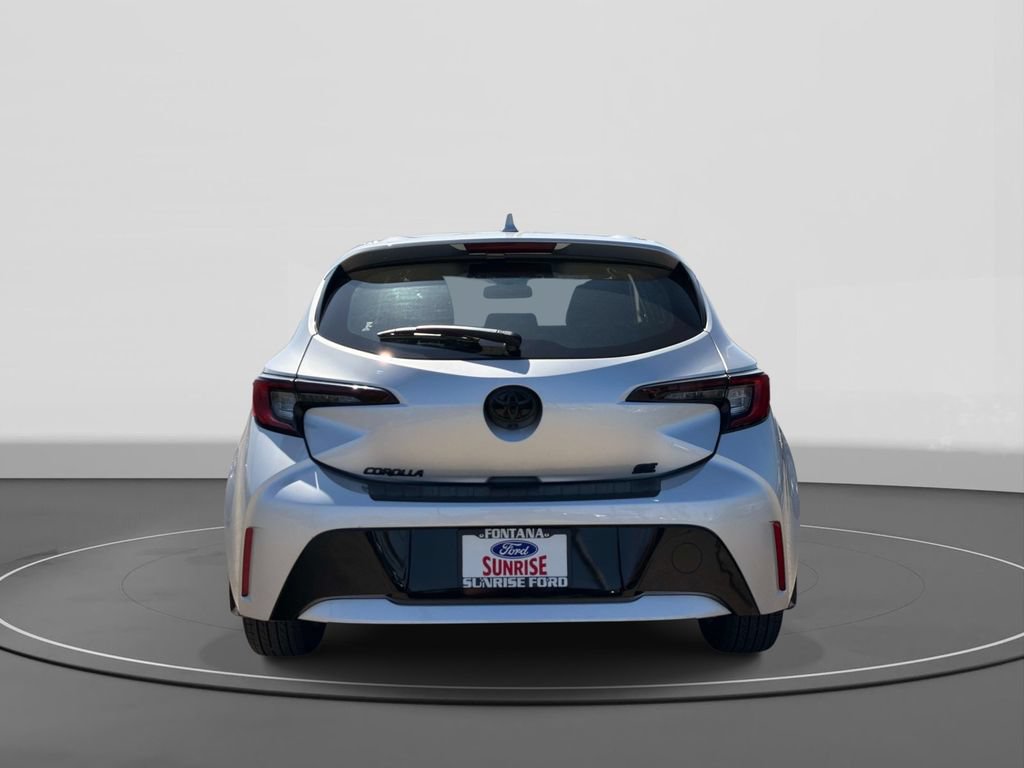 Used 2025 Toyota Corolla SE w/ SE Package FWD image 6