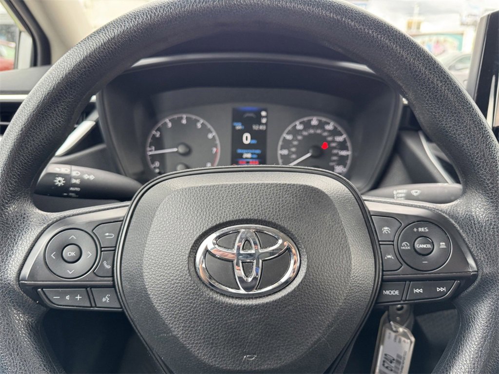 Used 2024 Toyota Corolla LE image 19