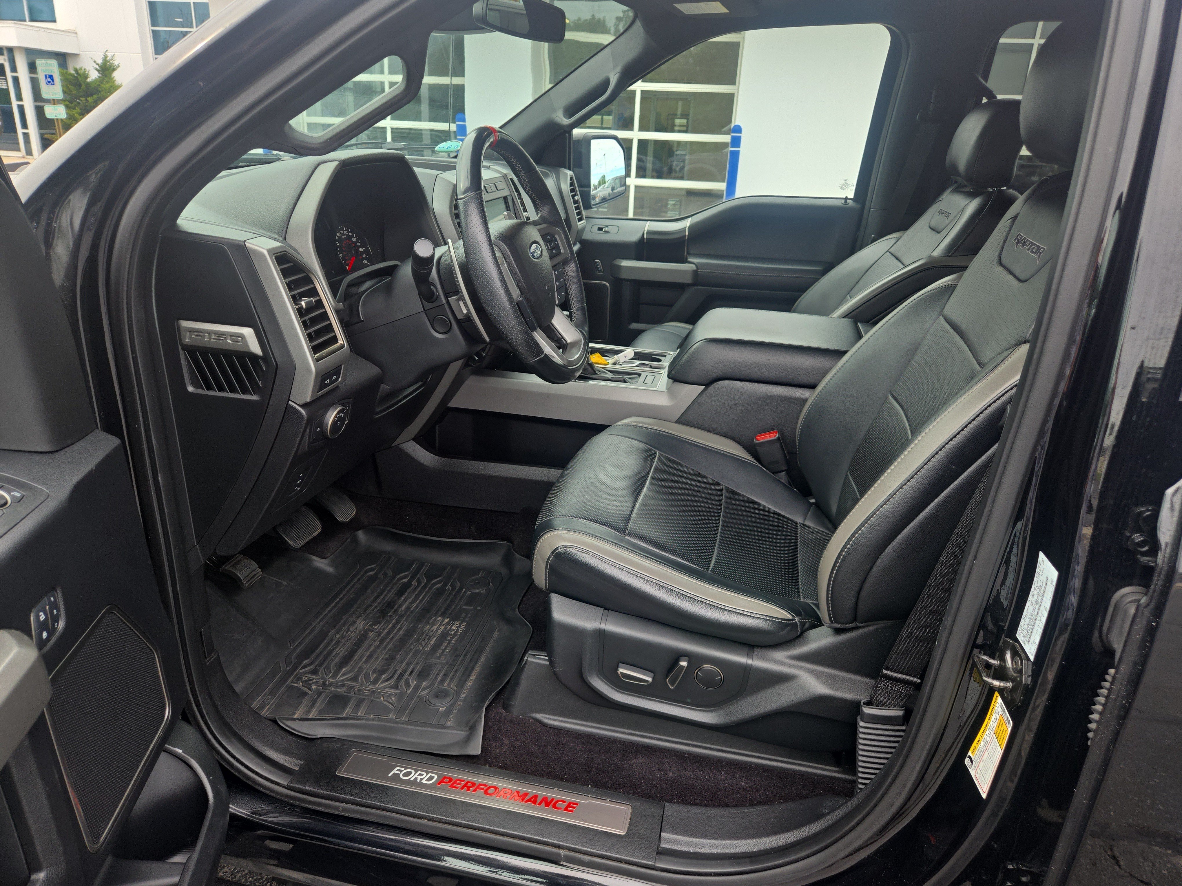 Certified 2017 Ford F150 Raptor w/ Equipment Group 802A Luxury AWD/4WD image 17