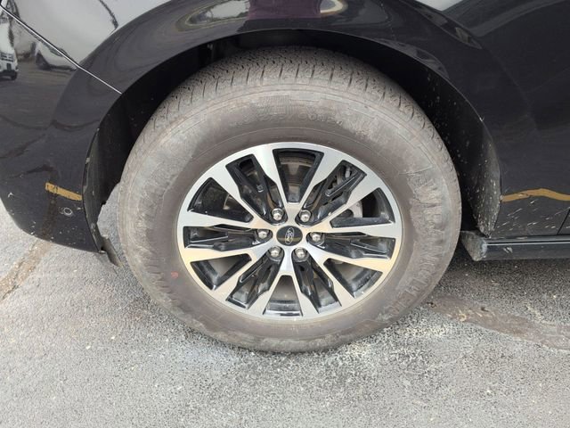 Certified 2025 Ford Expedition Max Platinum AWD/4WD image 6