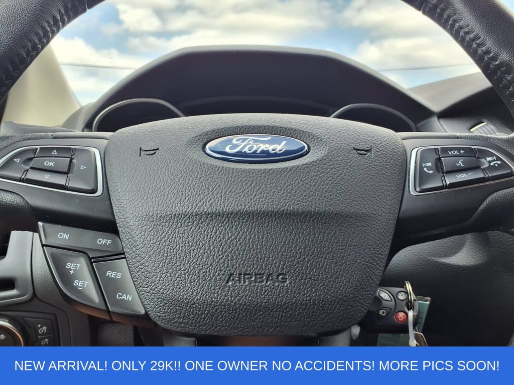 Certified 2018 Ford Focus SEL FWD image 17