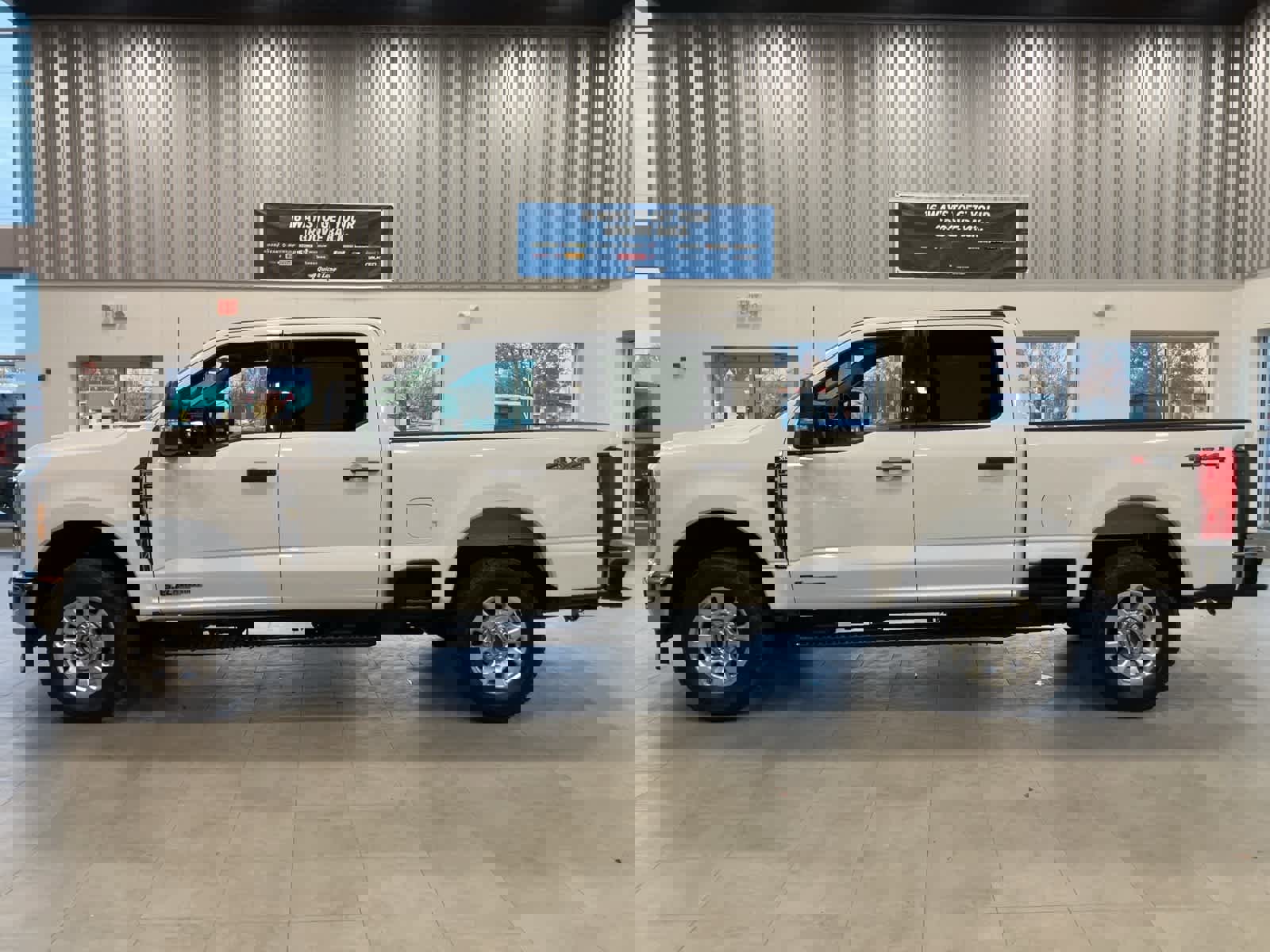 Certified 2024 Ford F250 XLT image 8