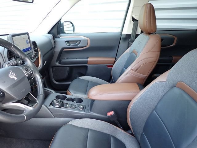 Certified 2023 Ford Bronco Sport Outer Banks w/ Tech Package AWD/4WD image 17