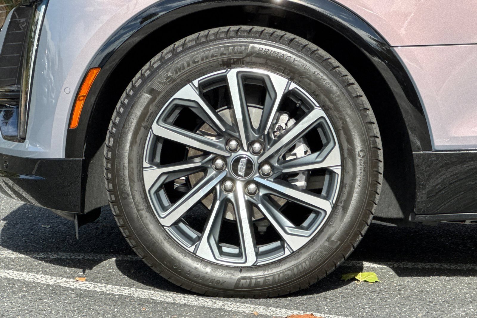 Used 2024 Cadillac Lyriq Sport AWD/4WD image 28