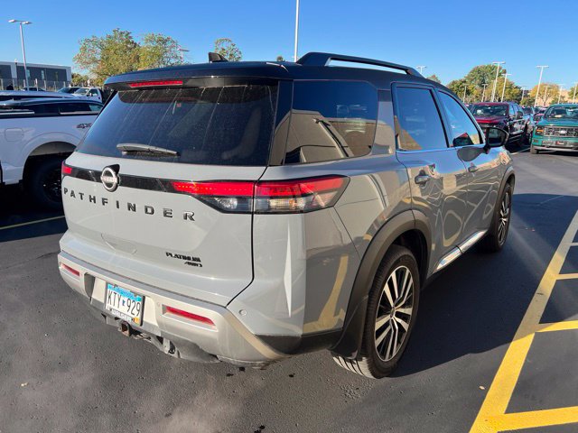 Used 2023 Nissan Pathfinder Platinum AWD/4WD image 2