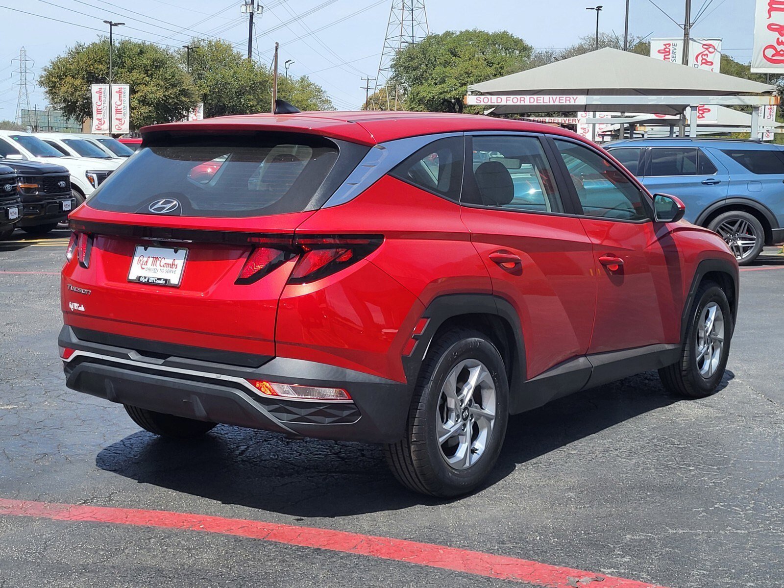 Used 2023 Hyundai Tucson SE image 3
