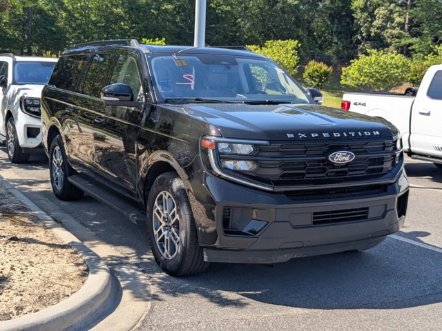 Certified 2025 Ford Expedition Max Active RWD image 1