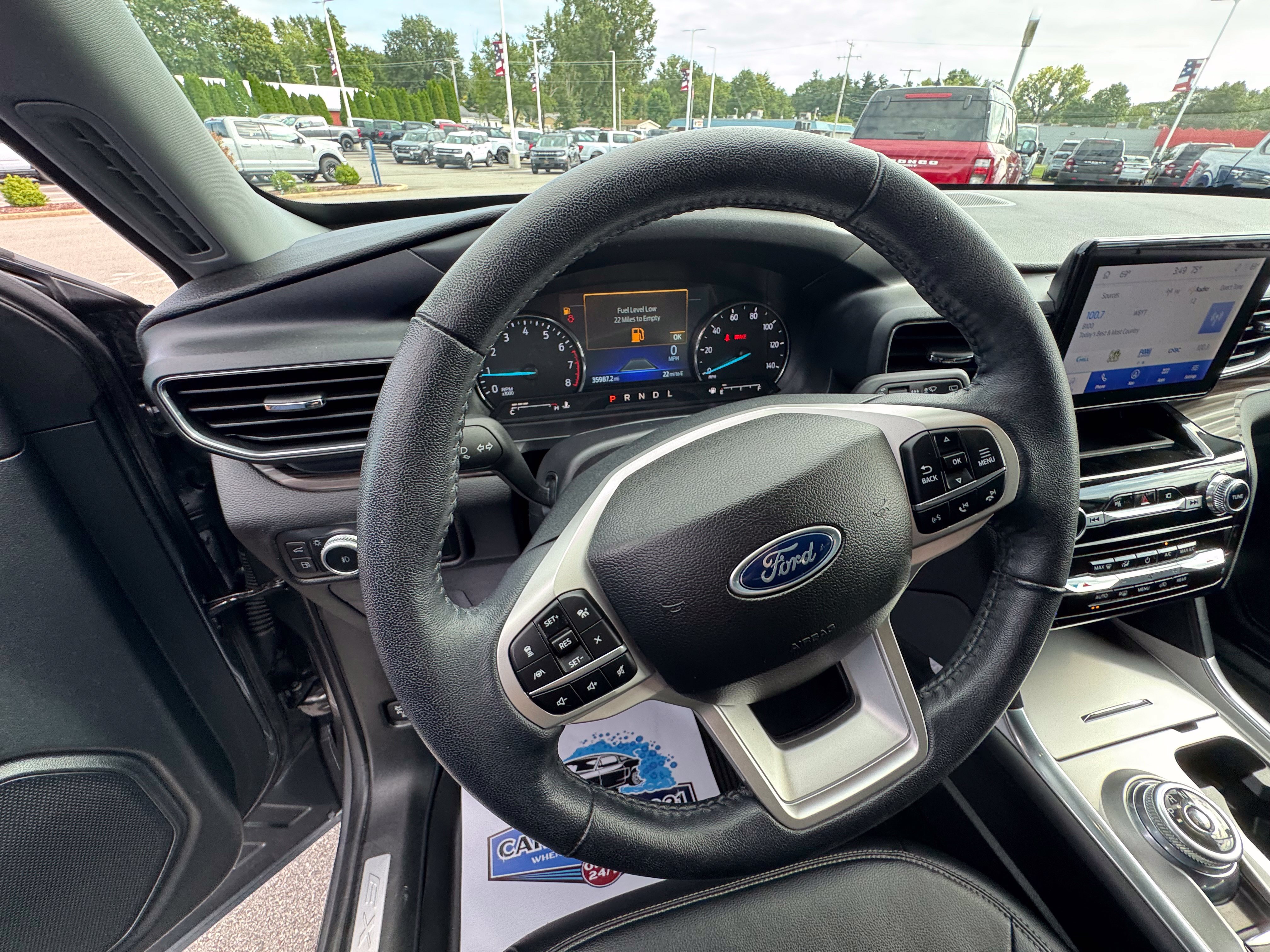 Certified 2023 Ford Explorer Limited w/ Hybrid Equipment Group 310A AWD/4WD image 30