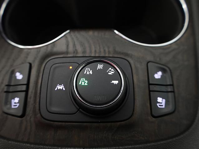 Used 2023 GMC Acadia Denali w/ Denali Ultimate Package image 18