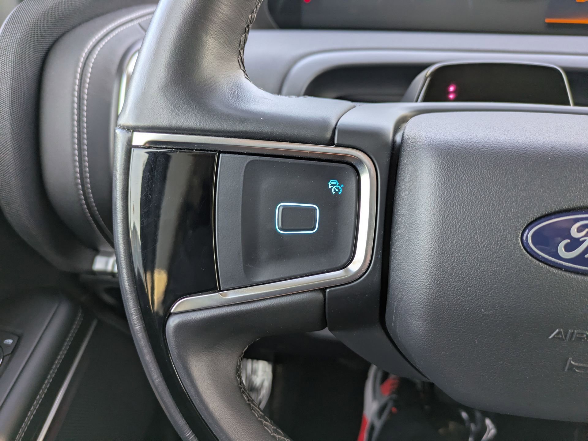 Certified 2025 Ford Expedition Max Platinum image 71