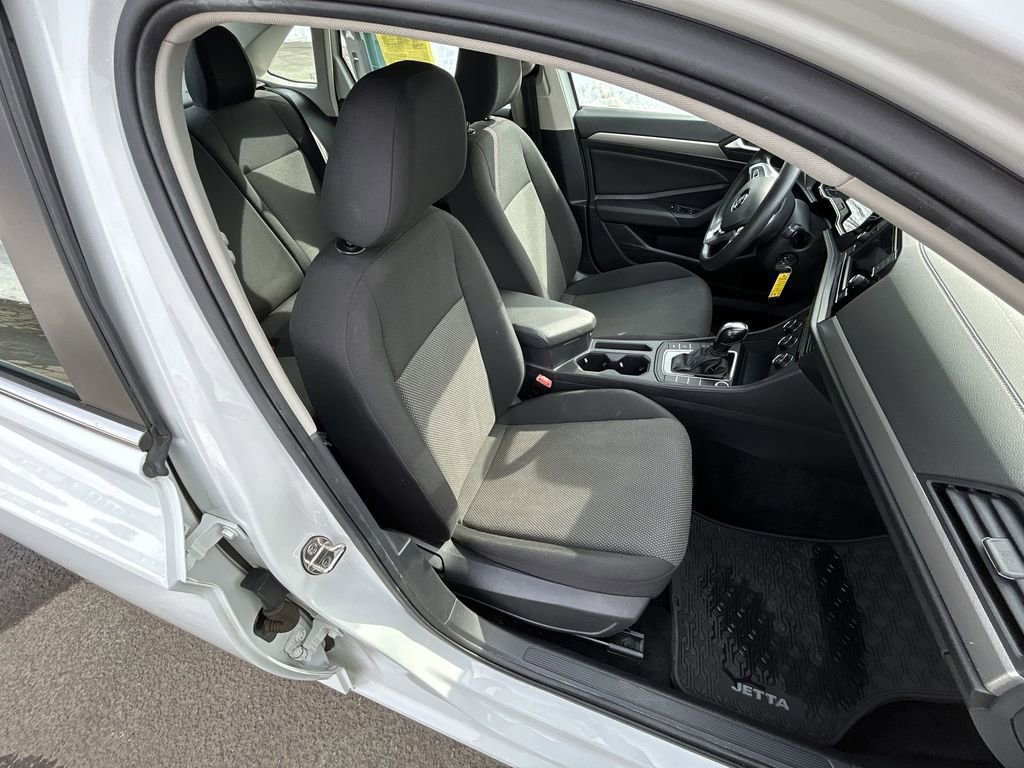 Used 2020 Volkswagen Jetta S w/ Driver Assistance Package image 25