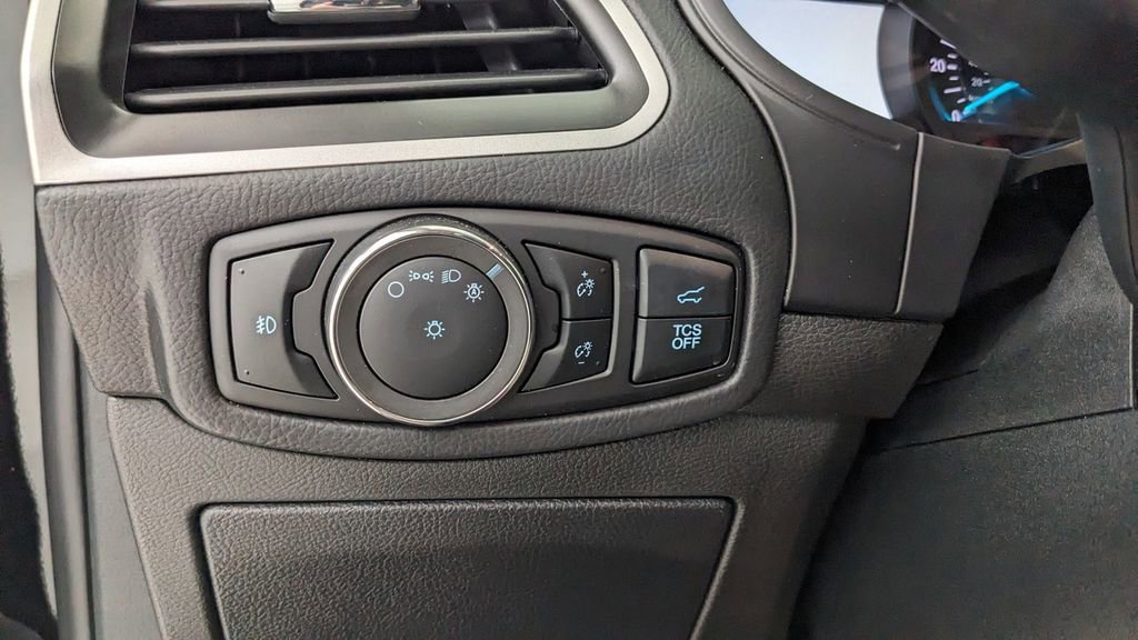 Certified 2024 Ford Edge SEL w/ Convenience Package AWD/4WD image 20