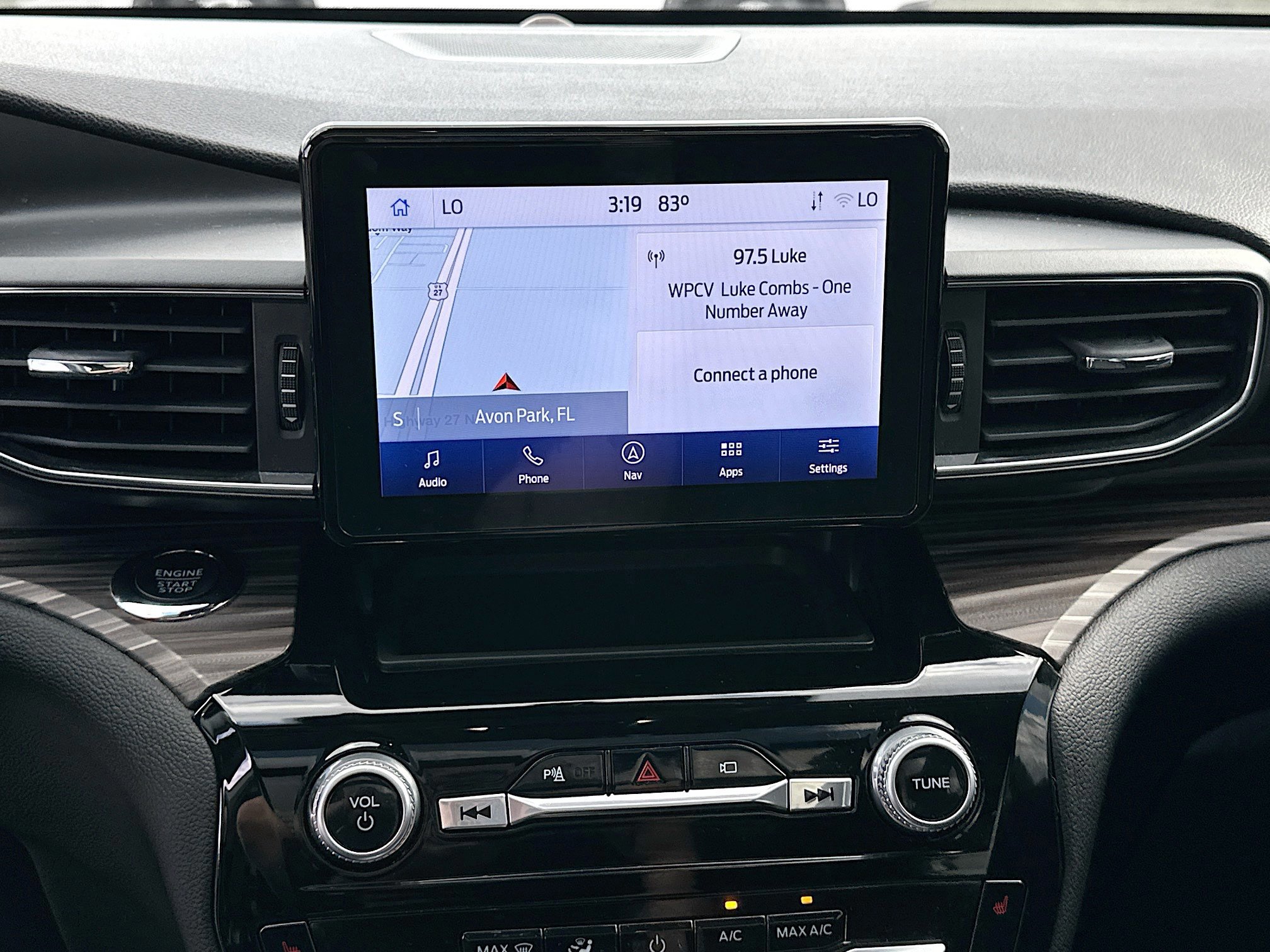 Certified 2022 Ford Explorer Limited w/ Equipment Group 301A image 12