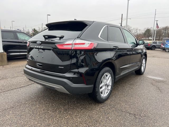 Certified 2023 Ford Edge SEL w/ Convenience Package image 2