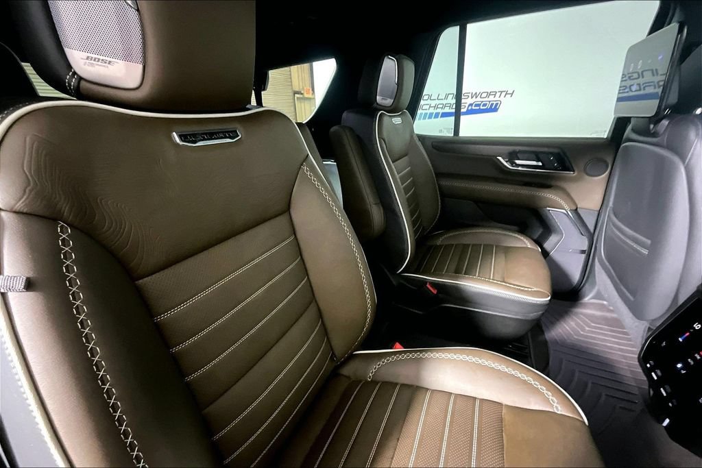 Used 2025 GMC Yukon Denali Ultimate AWD/4WD image 22