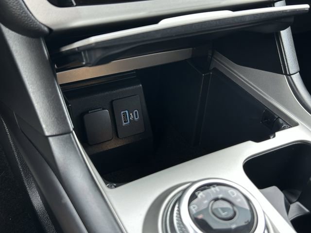 Certified 2022 Ford Explorer XLT image 22