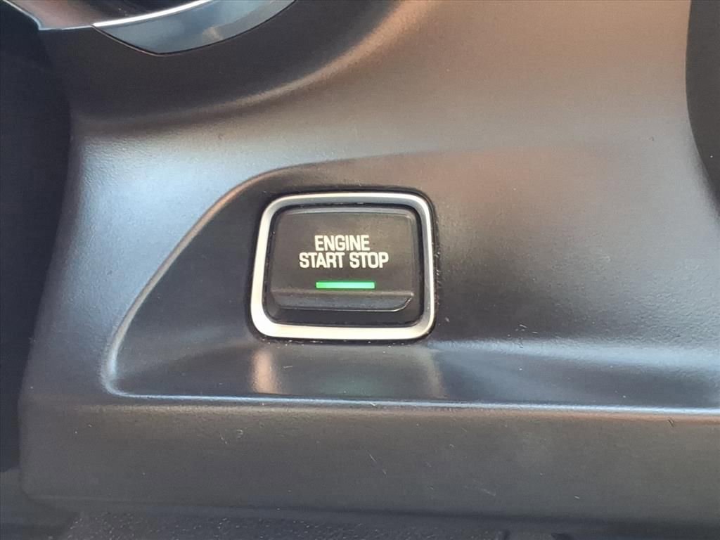 Used 2018 Chevrolet Camaro SS image 19