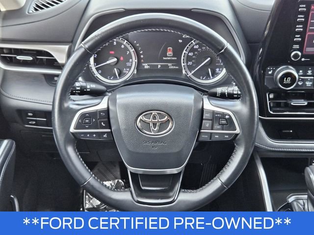 Used 2022 Toyota Highlander XLE image 24