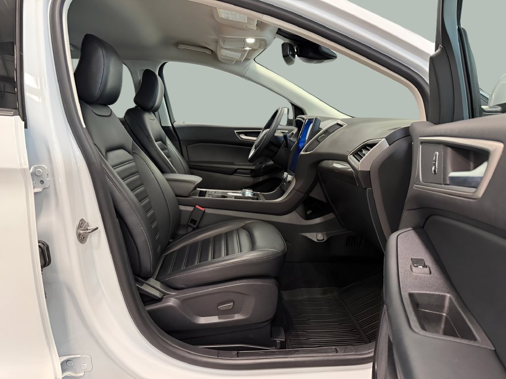 Certified 2024 Ford Edge SEL w/ Convenience Package AWD/4WD image 30