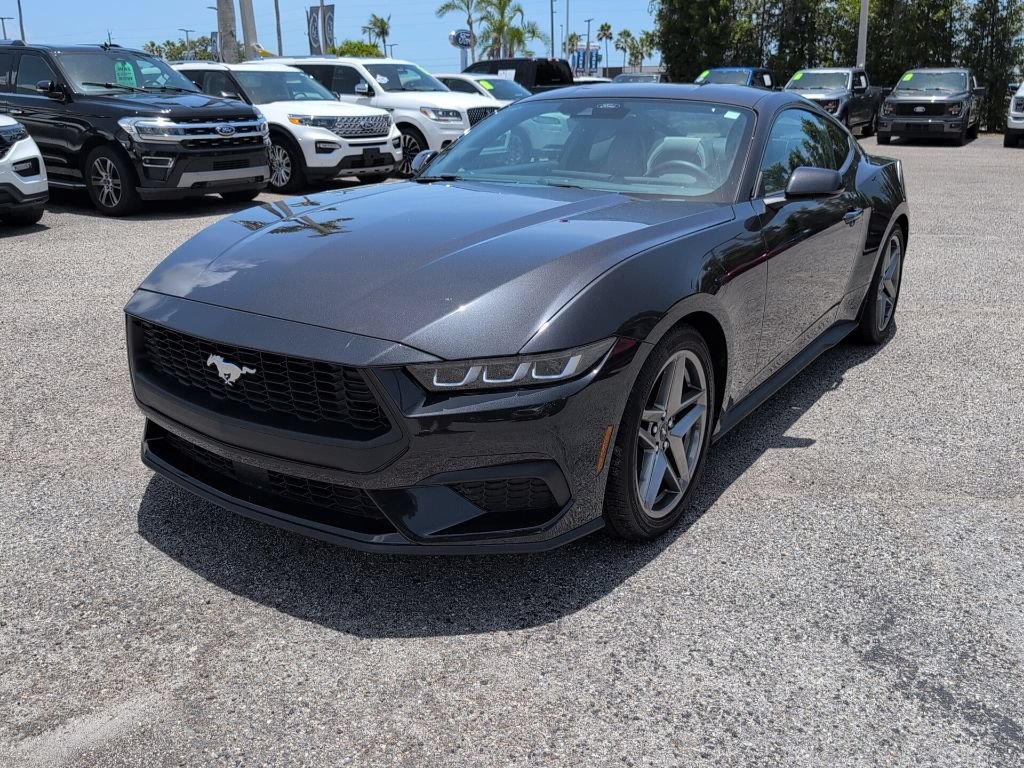 Certified 2024 Ford Mustang Coupe RWD image 6