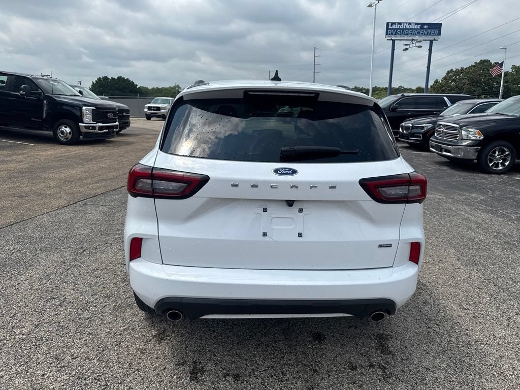 Certified 2023 Ford Escape ST-Line w/ Equipment Group 301A FWD image 6