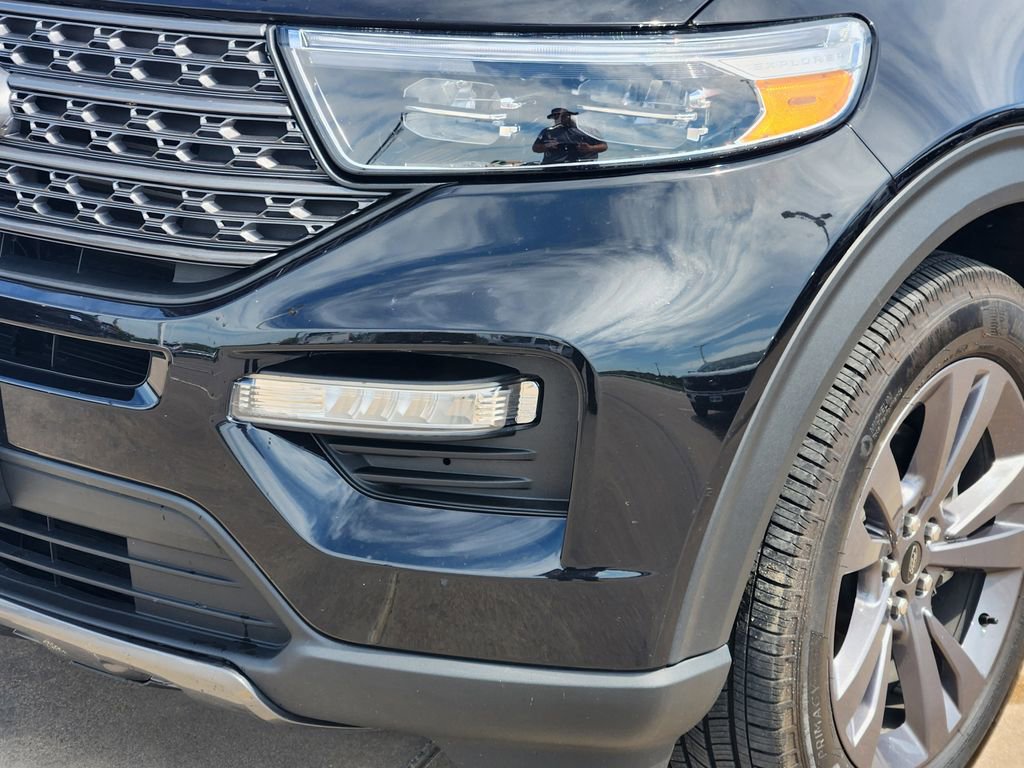 Certified 2024 Ford Explorer XLT w/ Equipment Group 202A RWD image 8