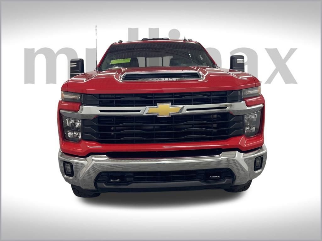 Used 2025 Chevrolet Silverado 2500 LT w/ Leather Package image 8