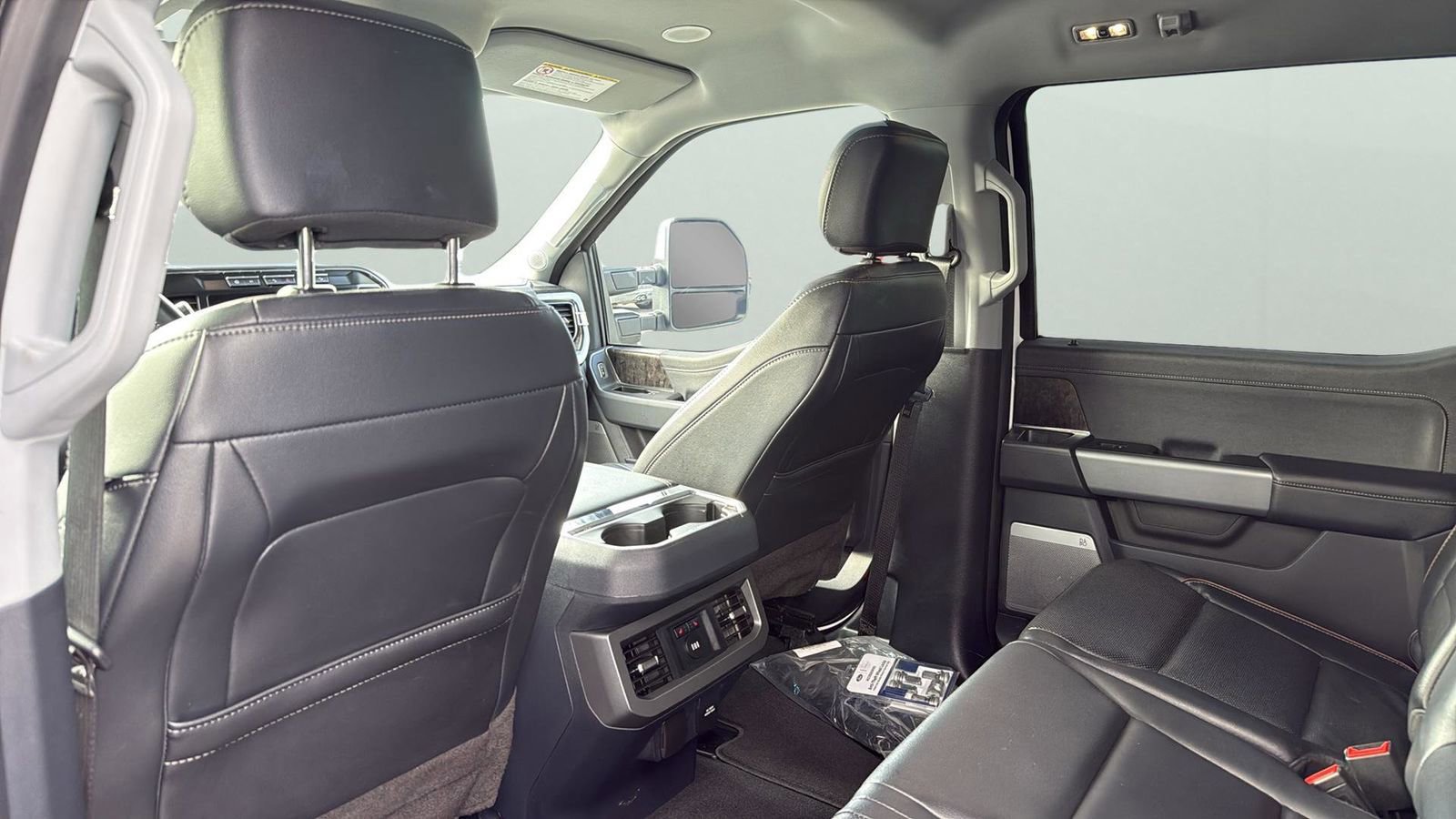 Certified 2023 Ford F250 Lariat w/ Lariat Ultimate Package image 29