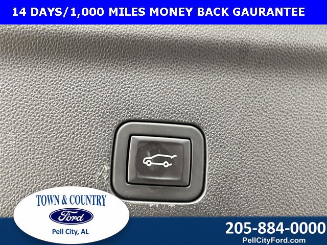 Used 2024 Chevrolet Suburban LT image 24