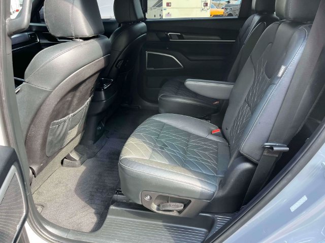 Used 2023 Kia Telluride EX X-Line AWD/4WD image 19