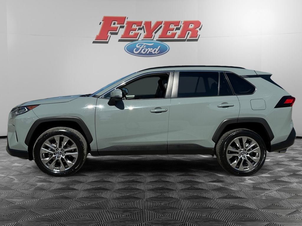 Used 2021 Toyota RAV4 XLE Premium FWD image 2
