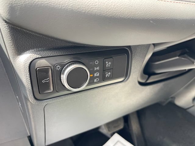 Certified 2025 Ford Explorer Active RWD image 15