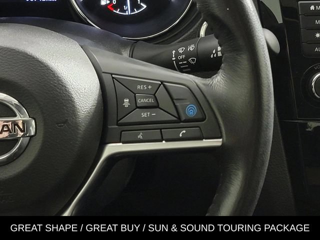 Used 2019 Nissan Rogue SV w/ Sun & Sound Touring Package AWD/4WD image 28