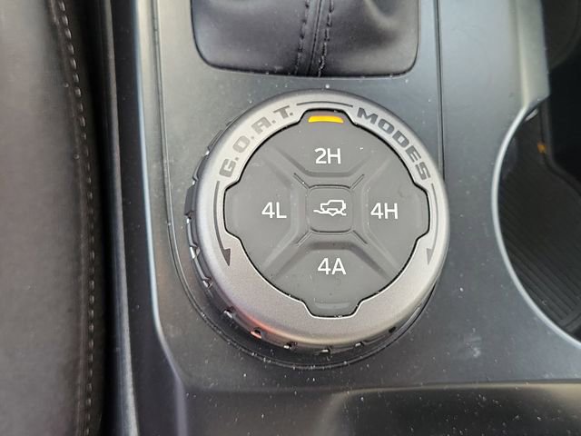 Certified 2025 Ford Bronco Badlands AWD/4WD image 14