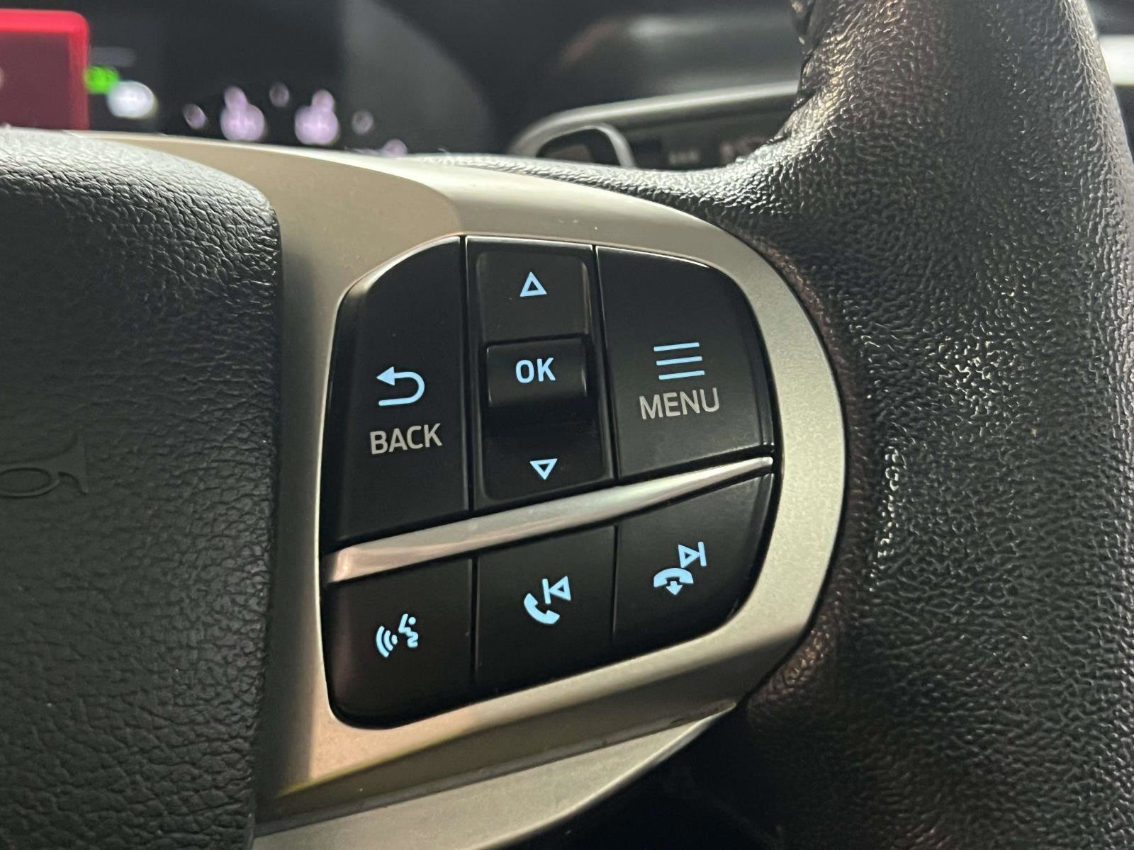 Certified 2021 Ford Explorer XLT w/ Equipment Group 202A image 25