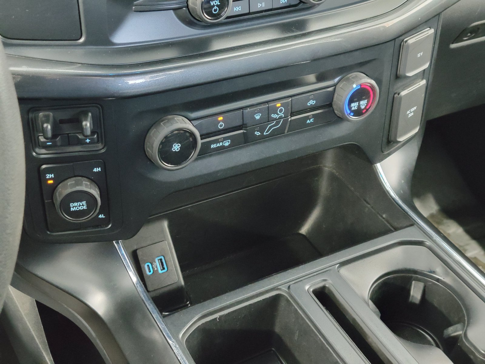 Certified 2022 Ford F150 XL w/ STX Appearance Package AWD/4WD image 19