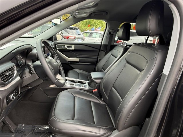Certified 2023 Ford Explorer XLT w/ Equipment Group 202A image 6