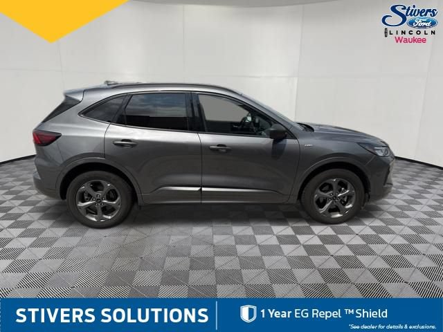 Certified 2024 Ford Escape ST-Line AWD/4WD image 5