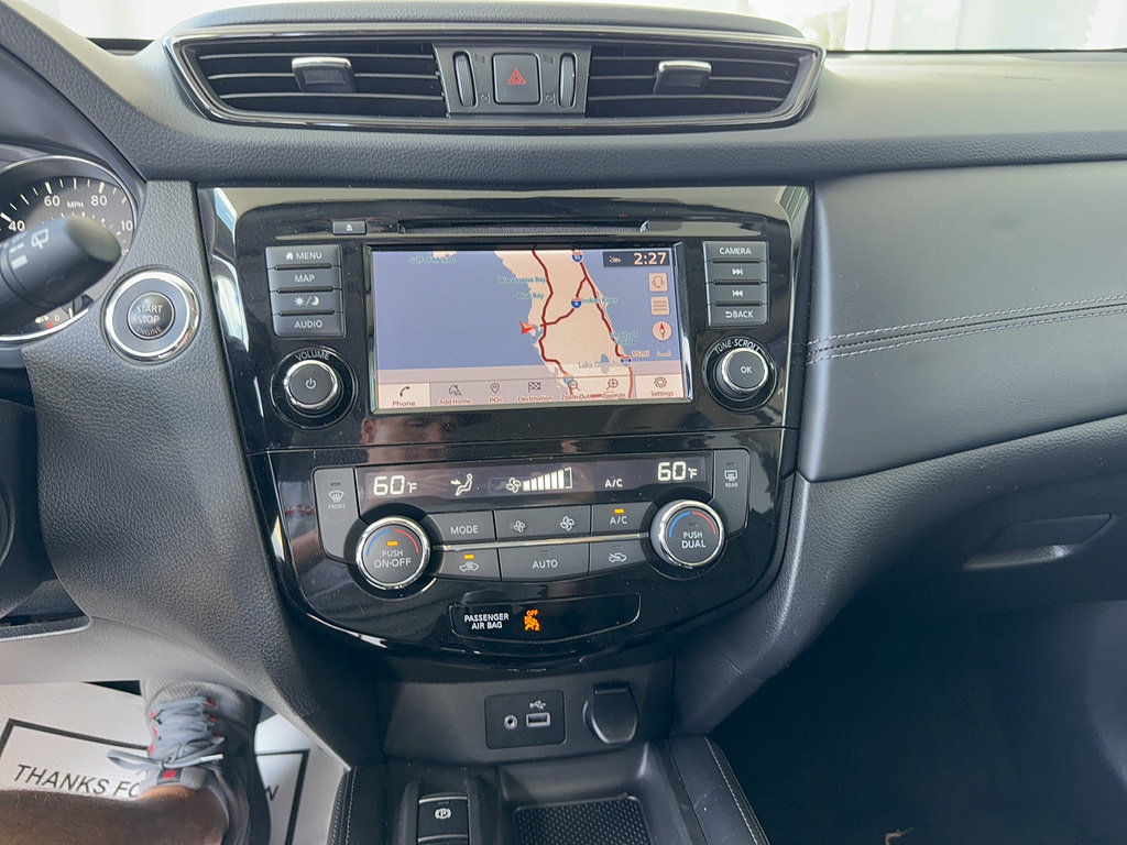 Used 2018 Nissan Rogue SL w/ Premium Package FWD image 20