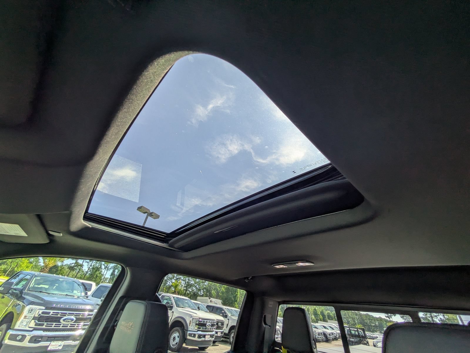Used 2024 Chevrolet Silverado 1500 High Country w/ High Country Premium Package AWD/4WD image 14