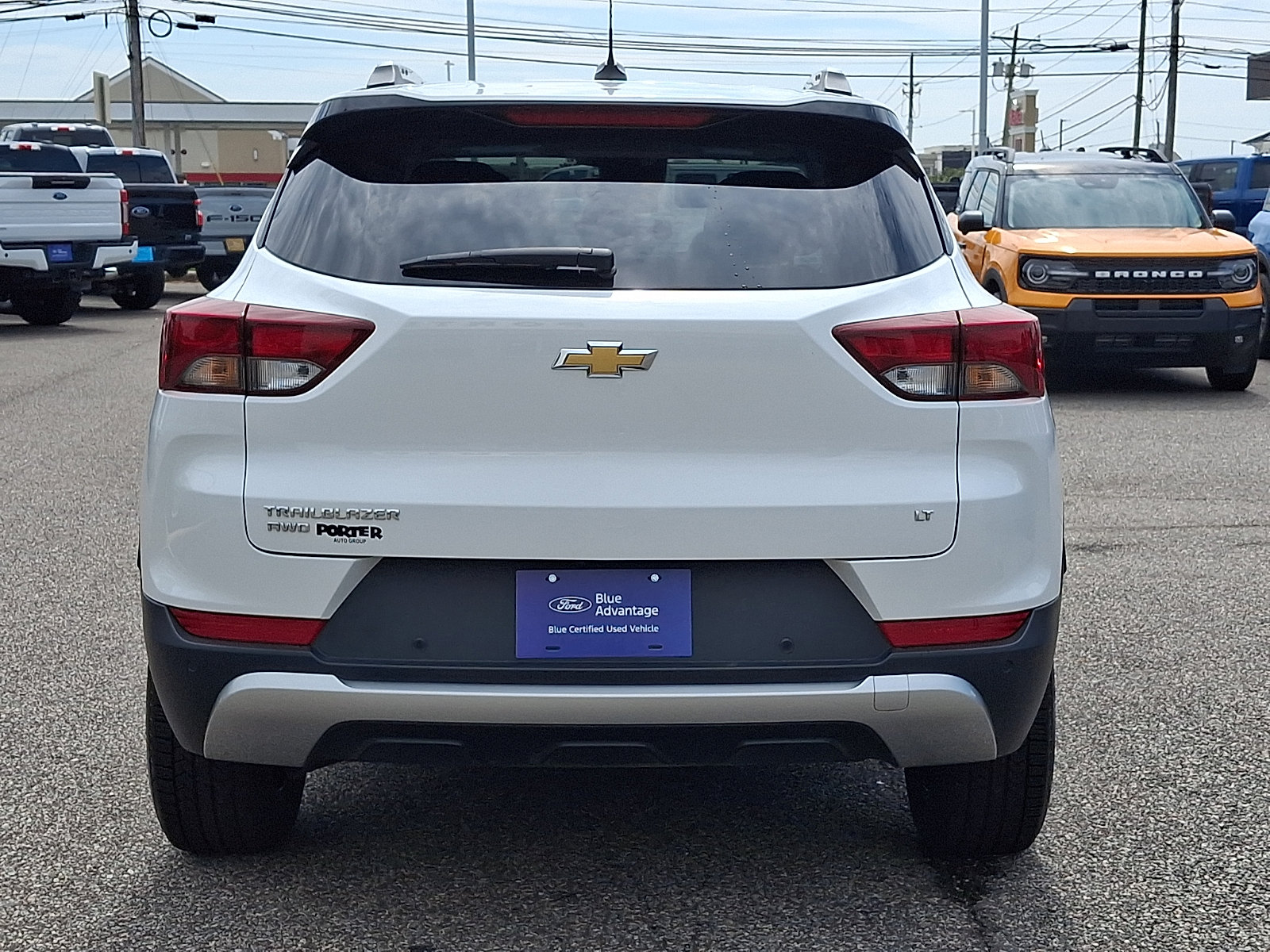Used 2023 Chevrolet TrailBlazer LT w/ Convenience Package AWD/4WD image 9