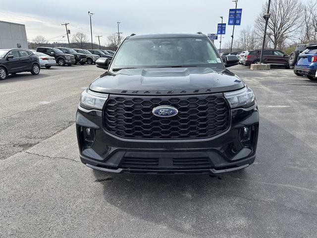 Certified 2025 Ford Explorer ST-Line w/ ST-Line Street Pack image 8