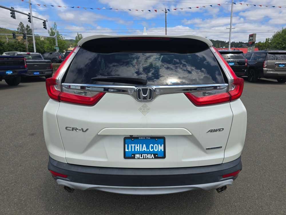 Used 2018 Honda CR-V Touring image 4