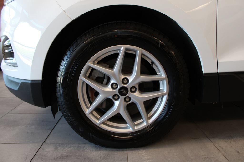Certified 2024 Ford Edge SEL AWD/4WD image 10