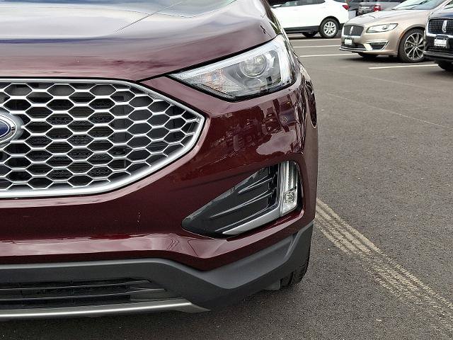 Certified 2024 Ford Edge SEL w/ Convenience Package AWD/4WD image 9